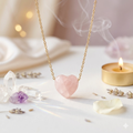 Collar Corazón de Cuarzo Rosa